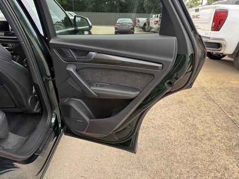 Used 2018 Audi SQ5 Premium Plus w/ S Sport Package AWD/4WD image 16