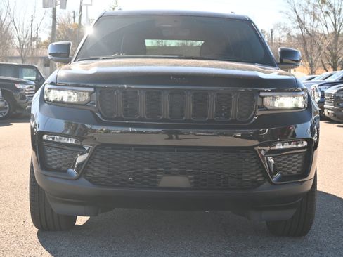 New 2025 Jeep Grand Cherokee Limited AWD/4WD image 2