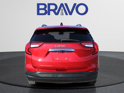 Used 2023 GMC Terrain SLE image 6