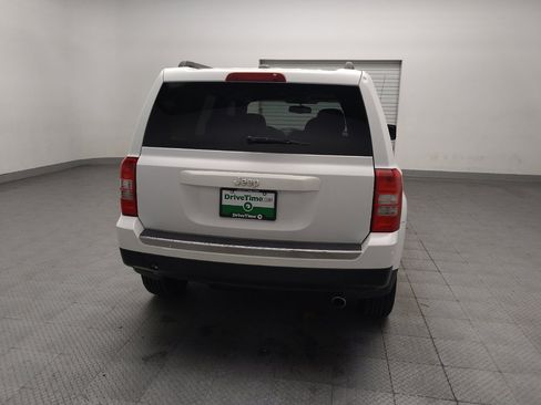 Used 2016 Jeep Patriot High Altitude FWD image 7