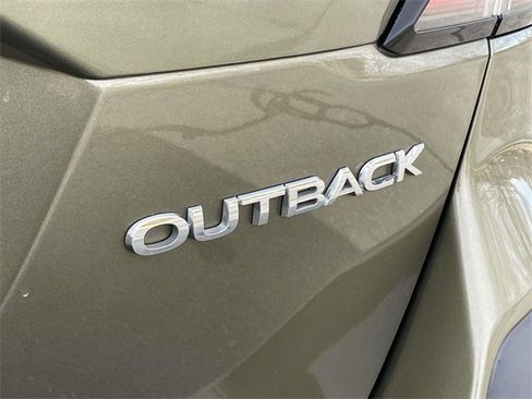 Used 2024 Subaru Outback Limited image 12