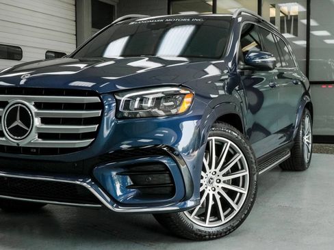 Used 2024 Mercedes-Benz GLS 580 4MATIC image 13