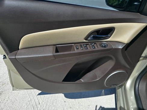 Used 2016 Chevrolet Cruze LTZ w/ Sun, Sound and Sport Package image 4