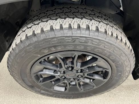 Used 2025 Toyota Tundra Limited w/ TRD Off-Road Package AWD/4WD image 15