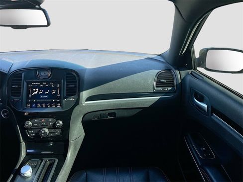 Used 2022 Chrysler 300 S image 24