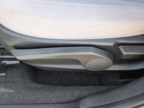 Used 2017 Subaru Forester 2.5i w/ Alloy Wheel Package image 20