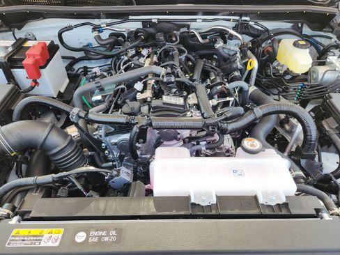 New 2026 Toyota 4Runner SR5 AWD/4WD image 25