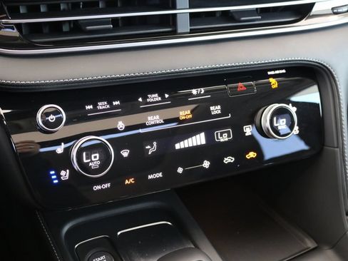Certified 2023 INFINITI QX60 Luxe AWD/4WD image 13
