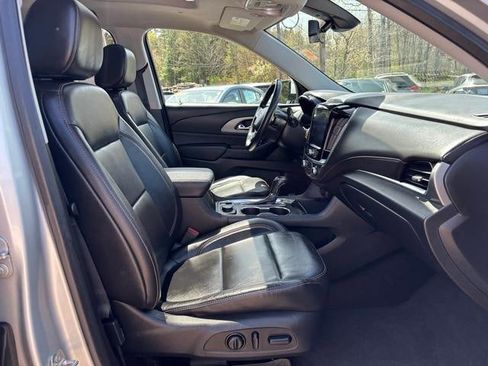 Used 2020 Chevrolet Traverse RS AWD/4WD image 15