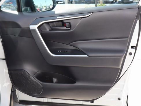 Used 2025 Toyota RAV4 LE image 25