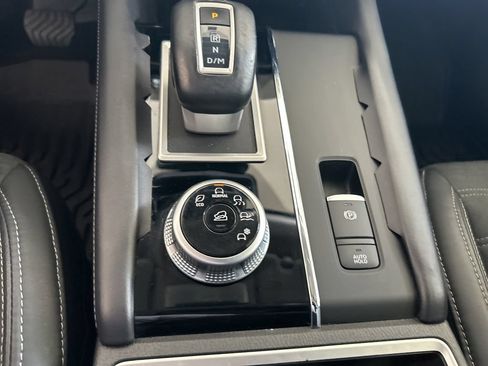 Used 2023 Mitsubishi Outlander SE FWD image 44