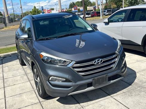 Used 2018 Hyundai Tucson Limited w/ Ultimate Package 02 AWD/4WD image 7