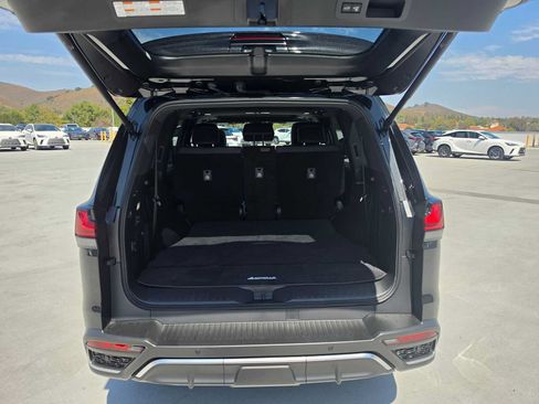 Used 2026 Lexus LX 600 F Sport AWD/4WD image 14