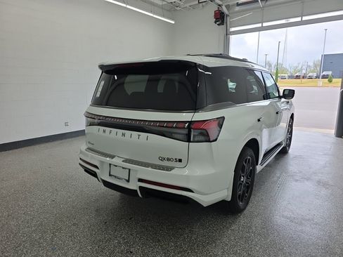 New 2026 INFINITI QX80 4WD w/ Sport Exterior Package image 5