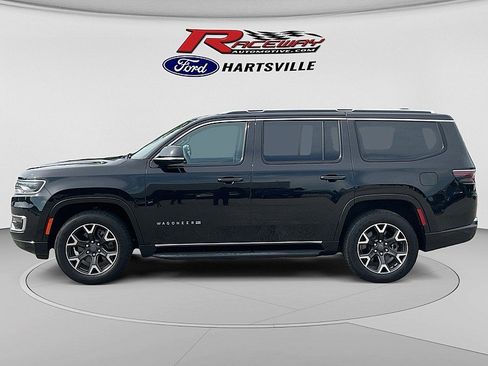 Used 2023 Jeep Wagoneer Series III w/ Preferred Equipment Group AWD/4WD image 7