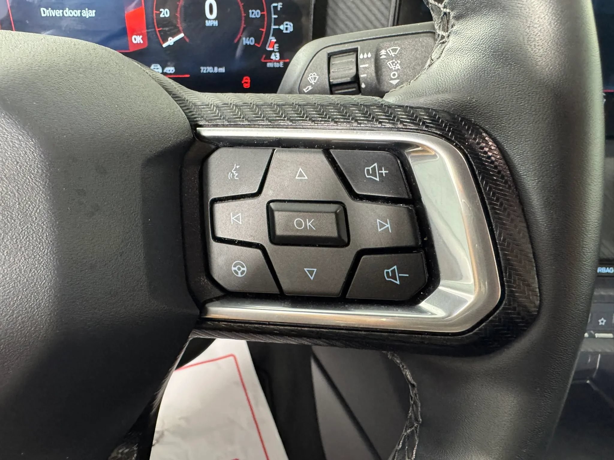 Used 2025 Ford Mustang Coupe RWD image 15
