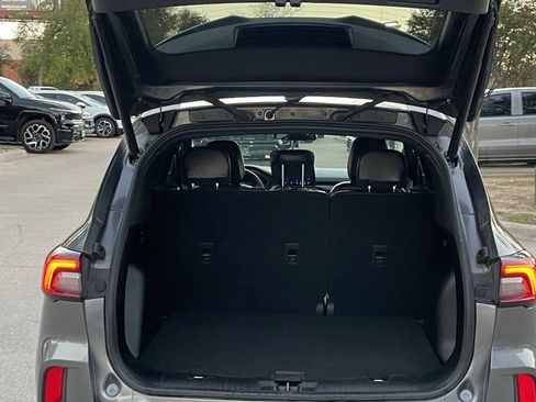 Used 2023 Ford Escape ST-Line image 25