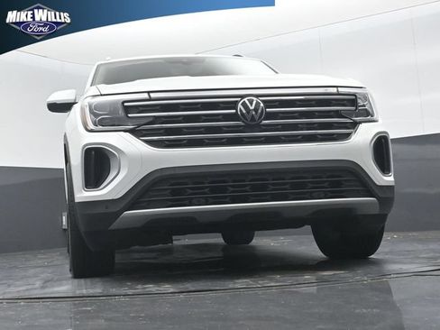 Used 2026 Volkswagen Atlas SE FWD image 18
