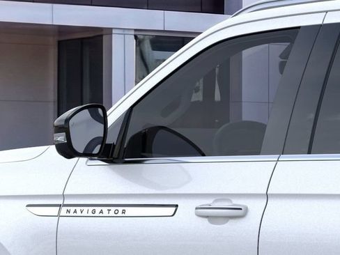 New 2026 Lincoln Navigator L Reserve AWD/4WD image 20