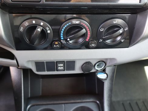 Used 2015 Toyota Tacoma PreRunner w/ TRD Sport Package image 30