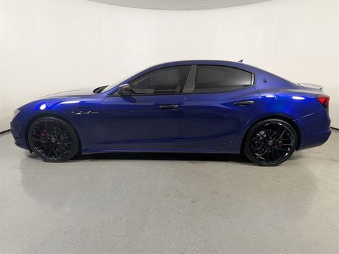 Used 2022 Maserati Ghibli Modena image 4