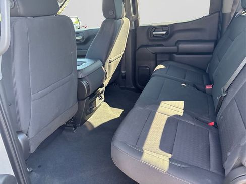 Used 2023 Chevrolet Silverado 1500 Custom image 10