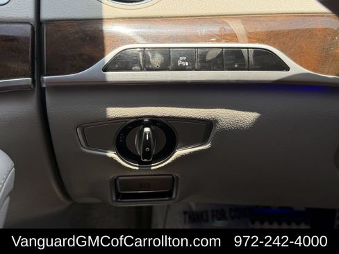 Used 2017 Mercedes-Benz S 550 4MATIC Sedan image 26