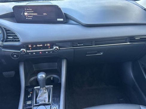 Used 2022 MAZDA MAZDA3 s image 28