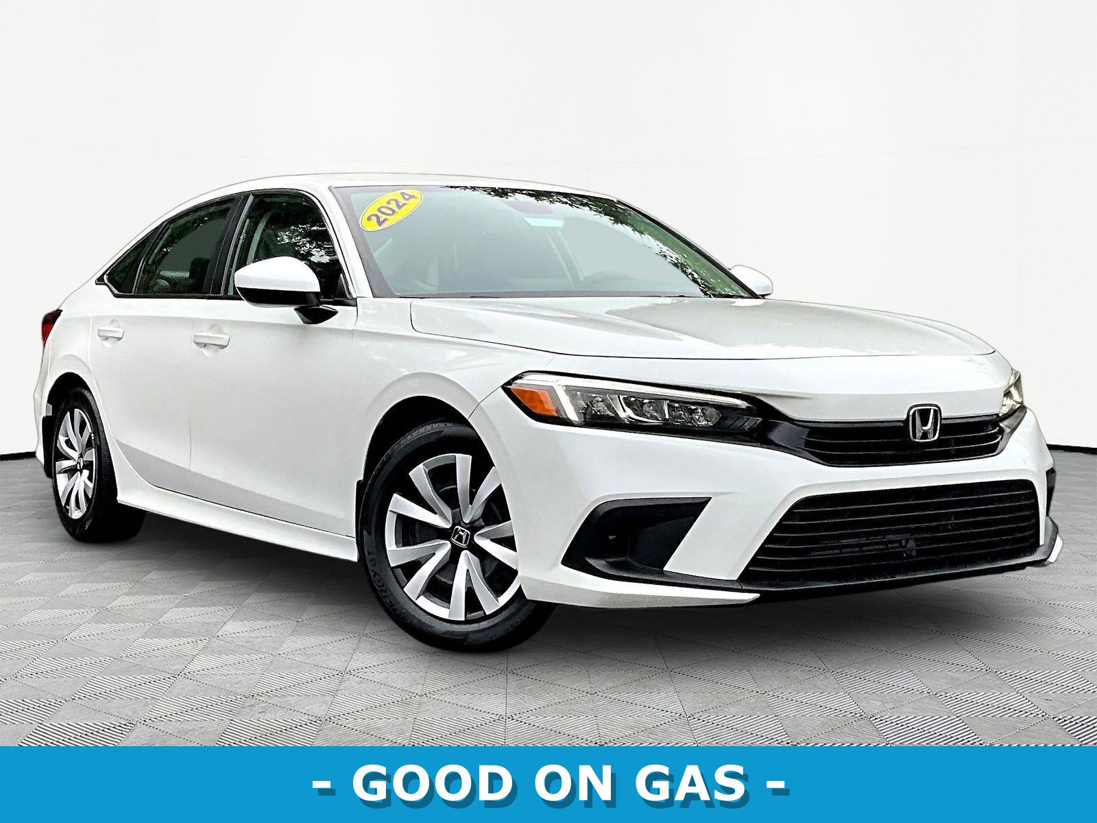 Used 2024 Honda Civic LX image 3