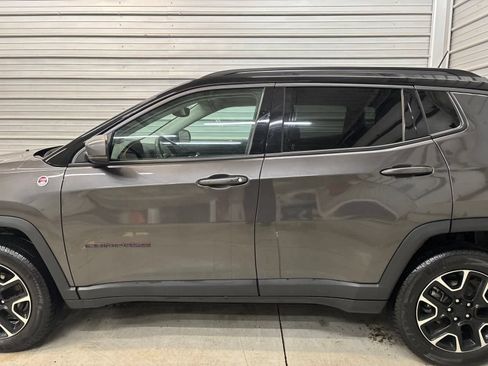 Used 2021 Jeep Compass Trailhawk AWD/4WD image 7