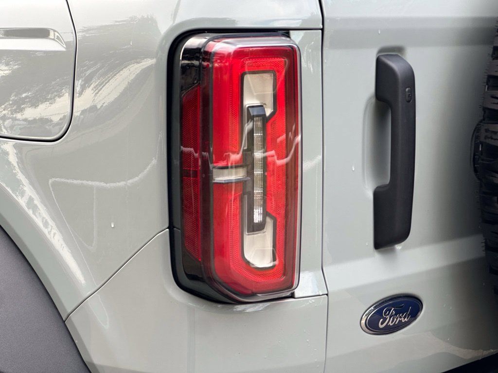 Used 2023 Ford Bronco Wildtrak AWD/4WD image 29