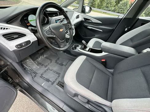 Used 2021 Chevrolet Bolt LT FWD image 15