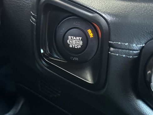 New 2025 Jeep Gladiator Rubicon image 21