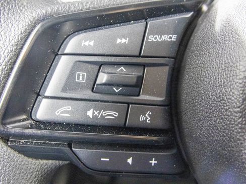 Used 2025 Subaru Crosstrek 2.0i Premium image 29