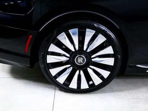 Used 2025 Rolls-Royce Spectre w/ Spectre Launch Package image 33
