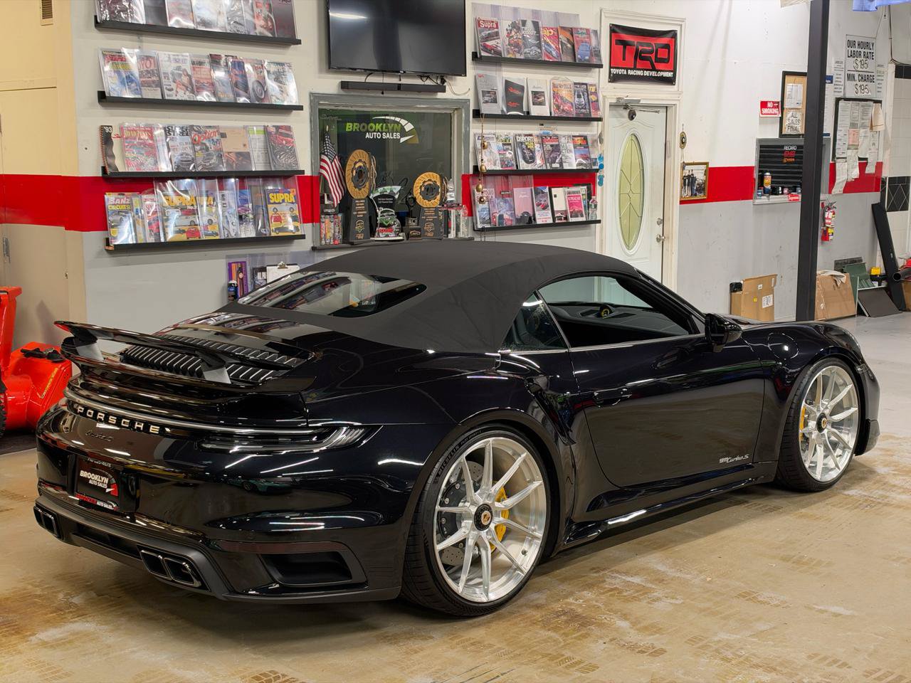 Used 2021 Porsche 911 Turbo S AWD/4WD image 8
