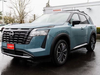 New 2026 Nissan Pathfinder Platinum w/ Cargo Package