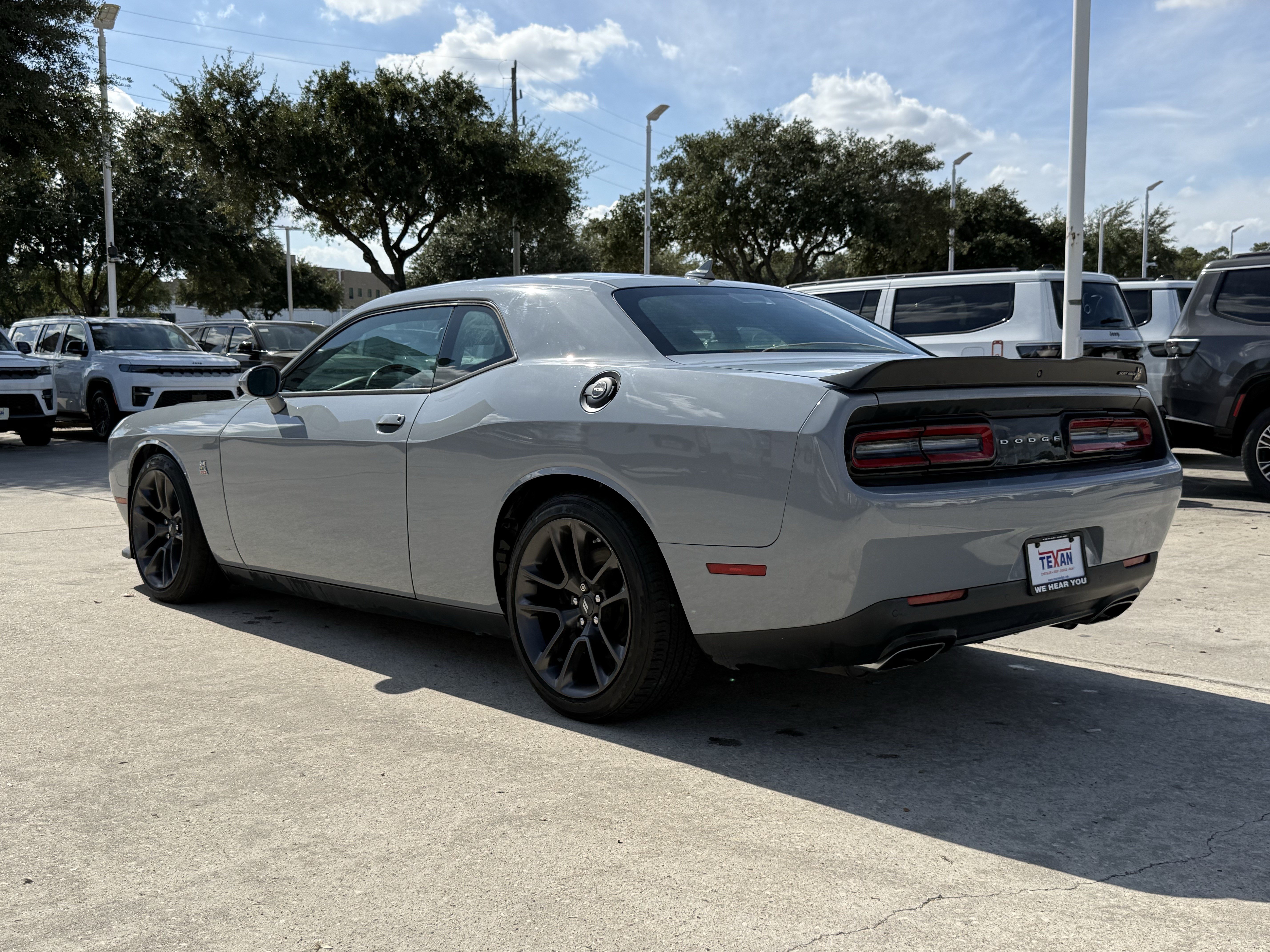 Used 2021 Dodge Challenger R/T Scat Pack RWD image 7