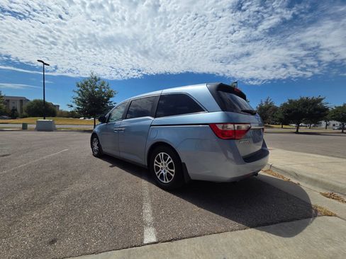 Used 2011 Honda Odyssey EX image 5
