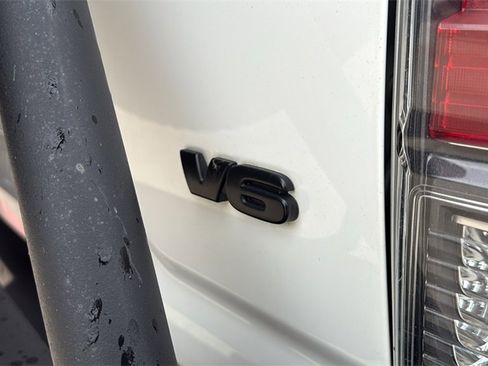 Used 2021 Toyota Tacoma TRD Off-Road w/ Technology Package image 9