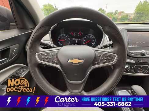 Used 2022 Chevrolet Equinox LS FWD image 30