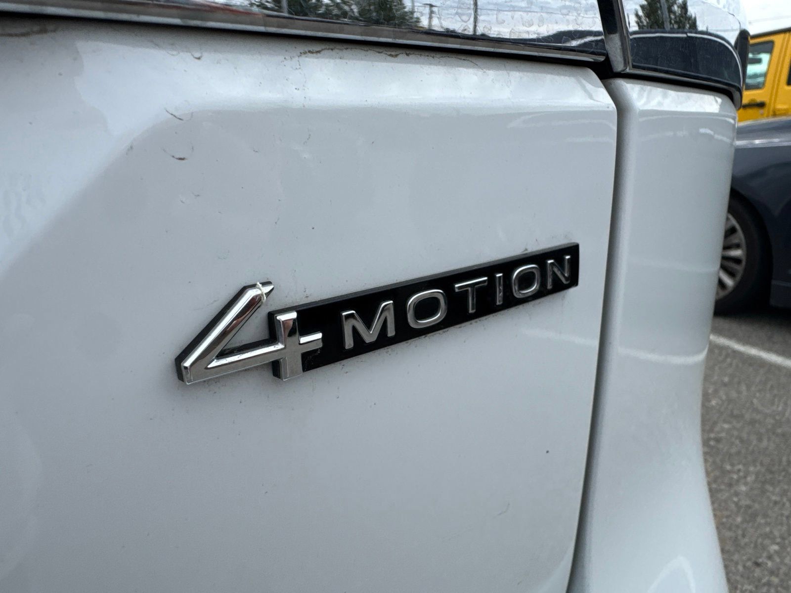 Used 2025 Volkswagen Atlas SE AWD/4WD image 10