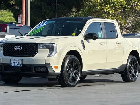 Certified 2025 Ford Maverick Lariat w/ Black Appearance Package image 10