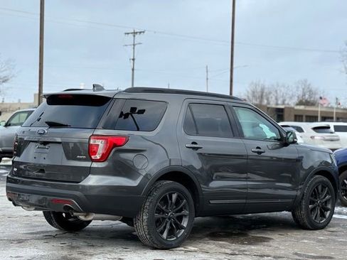 Certified 2017 Ford Explorer XLT w/ Equipment Group 202A image 36