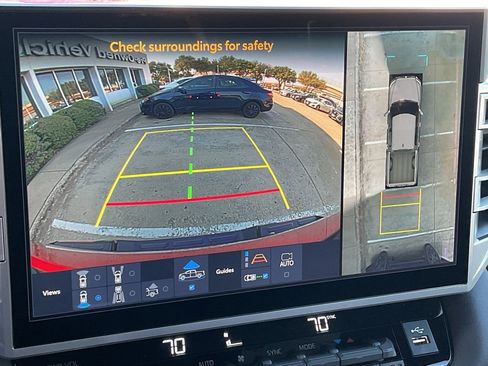 Used 2025 Toyota Tundra Platinum image 39