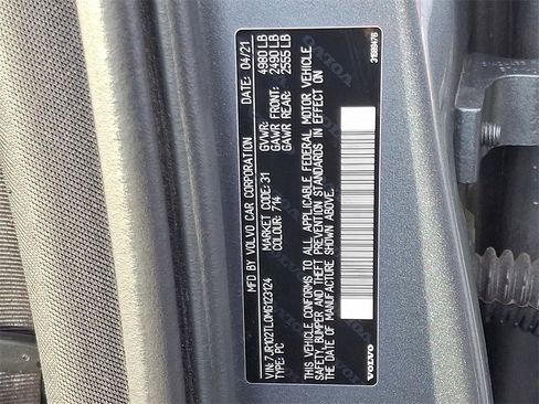 Used 2021 Volvo S60 T5 Inscription image 26