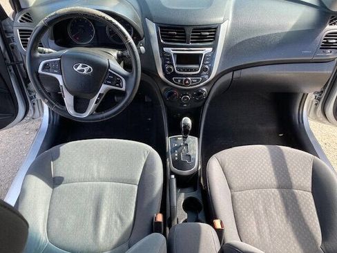 Used 2014 Hyundai Accent SE image 12