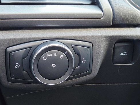 Used 2014 Ford Fusion SE FWD image 24