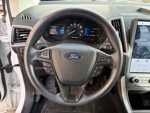 Used 2023 Ford Edge SE w/ Black Appearance Package image 16