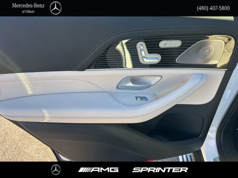 New 2026 Mercedes-Benz GLS 580 4MATIC image 19